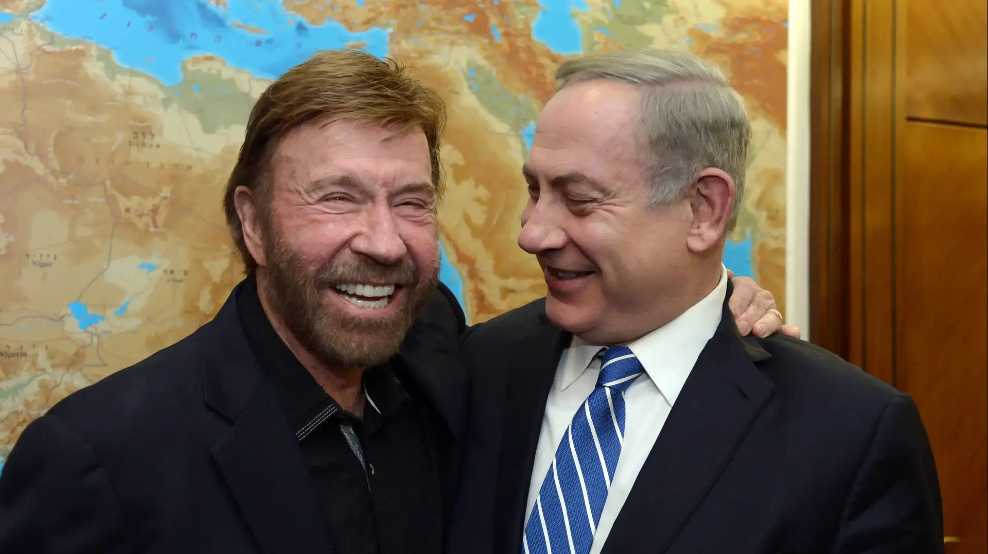 ראש הממשלה בנימין נתניהו והשחקן צ'אק נוריס, משרד רה"מ ירושלים. 8 בפברואר 2017