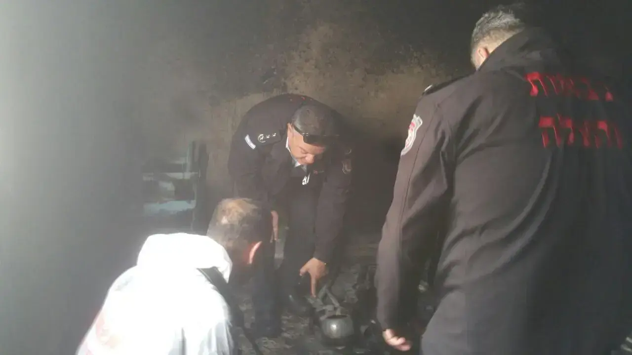 שריפה בבית בתל שבע שבנגב, 9 בפברואר 2017 שריפה בבית בתל שבע שבנגב, 9 בפברואר 2017
