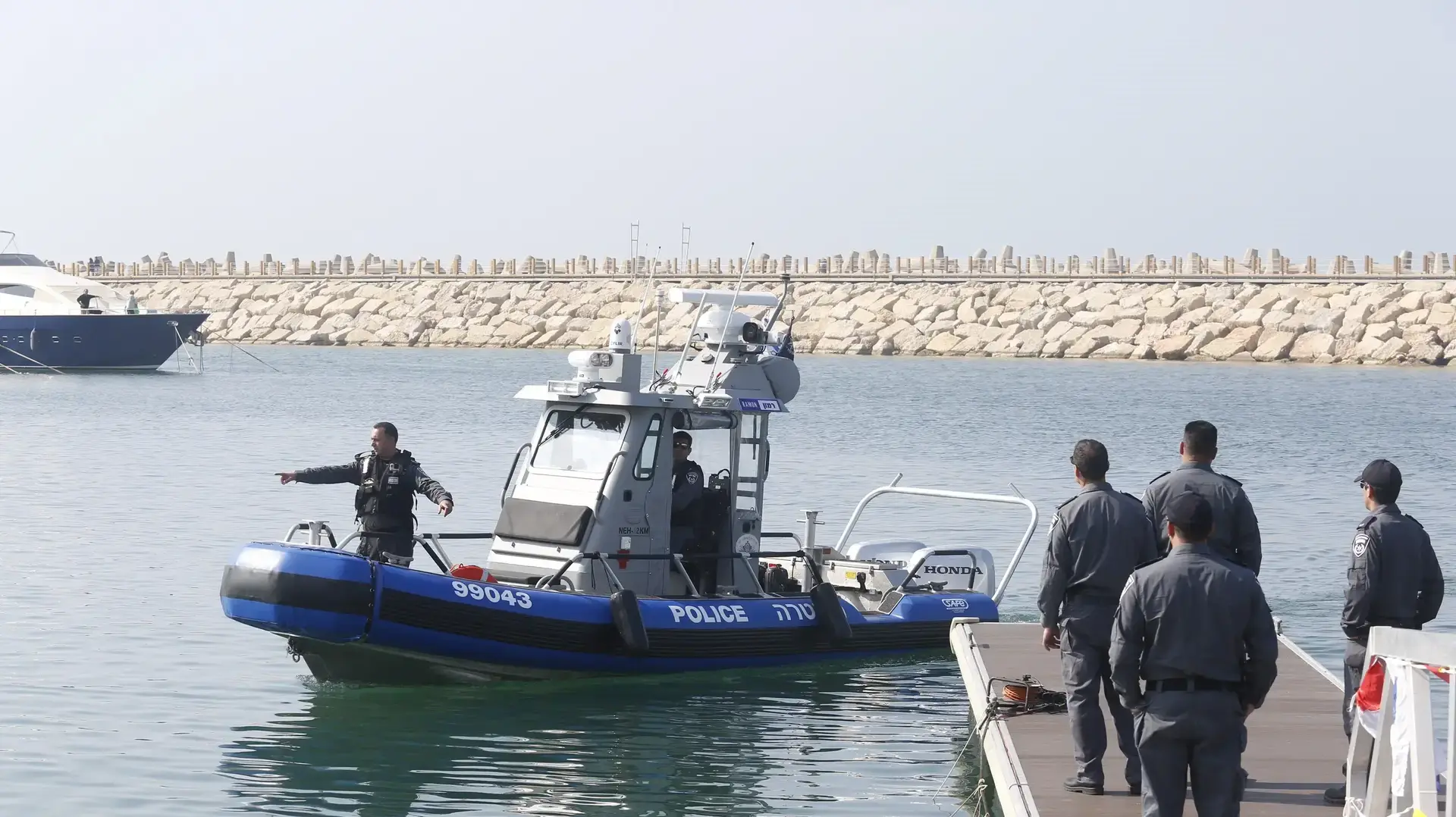 סירת משטרה חדשה במערך הימי של משטרת ישראל. מרינה הרצליה 9 בפברואר 2017