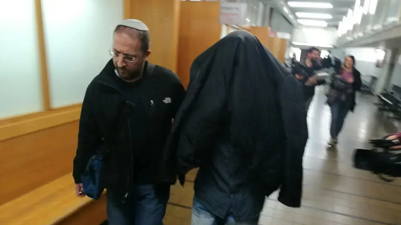 שוטר החשוד באונס חיילת במהלך פעילות מבצעית. בית משפט השלום תל אביב, 9 בפברואר 2017 שוטר החשוד באונס חיילת במהלך פעילות מבצעית. בית משפט השלום תל אביב, 9 בפברואר 2017