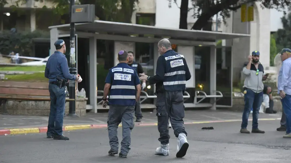 זירת אירוע ירי ברחוב הברון הירש בפתח תקווה, 9 בפברואר 2017