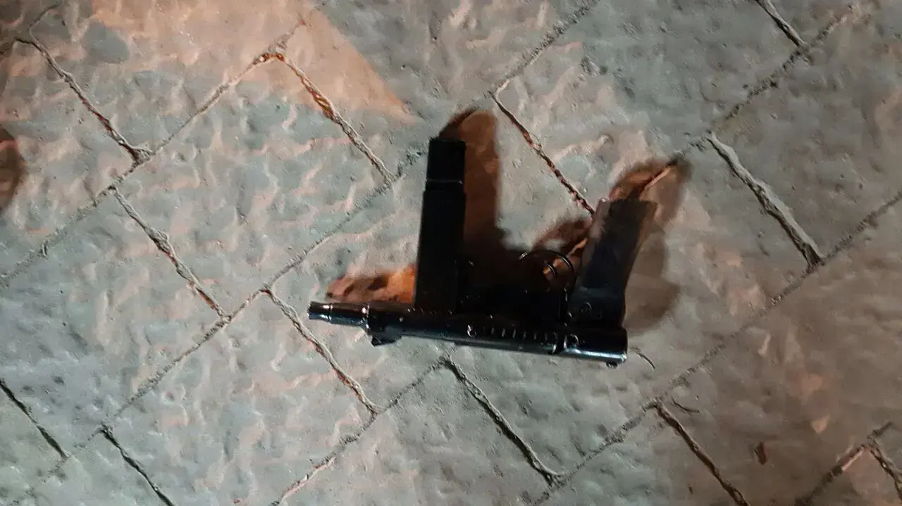 רובה "קרלו" שנתפס בפעילות צה"ל בכפר צוריף, 10 בפברואר 2017 רובה "קרלו" שנתפס בפעילות צה"ל בכפר צוריף, 10 בפברואר 2017