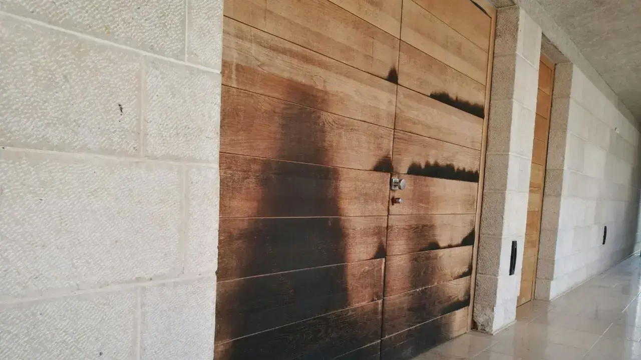 האגף שהוצת לפני כשנתיים בכנסיית הלחם והדגים בטבחה על ידי טרוריסטים יהודים. 12 בפברואר 2017 האגף שהוצת לפני כשנתיים בכנסיית הלחם והדגים בטבחה על ידי טרוריסטים יהודים. 12 בפברואר 2017