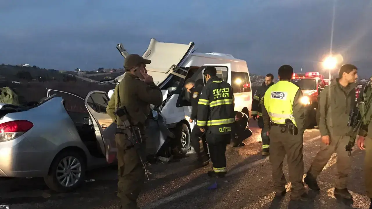 תאונת דרכים בין רכב פרטי לרכב צבאי, כביש 89. 12 בפברואר 2017 תאונת דרכים בין רכב פרטי לרכב צבאי, כביש 89. 12 בפברואר 2017