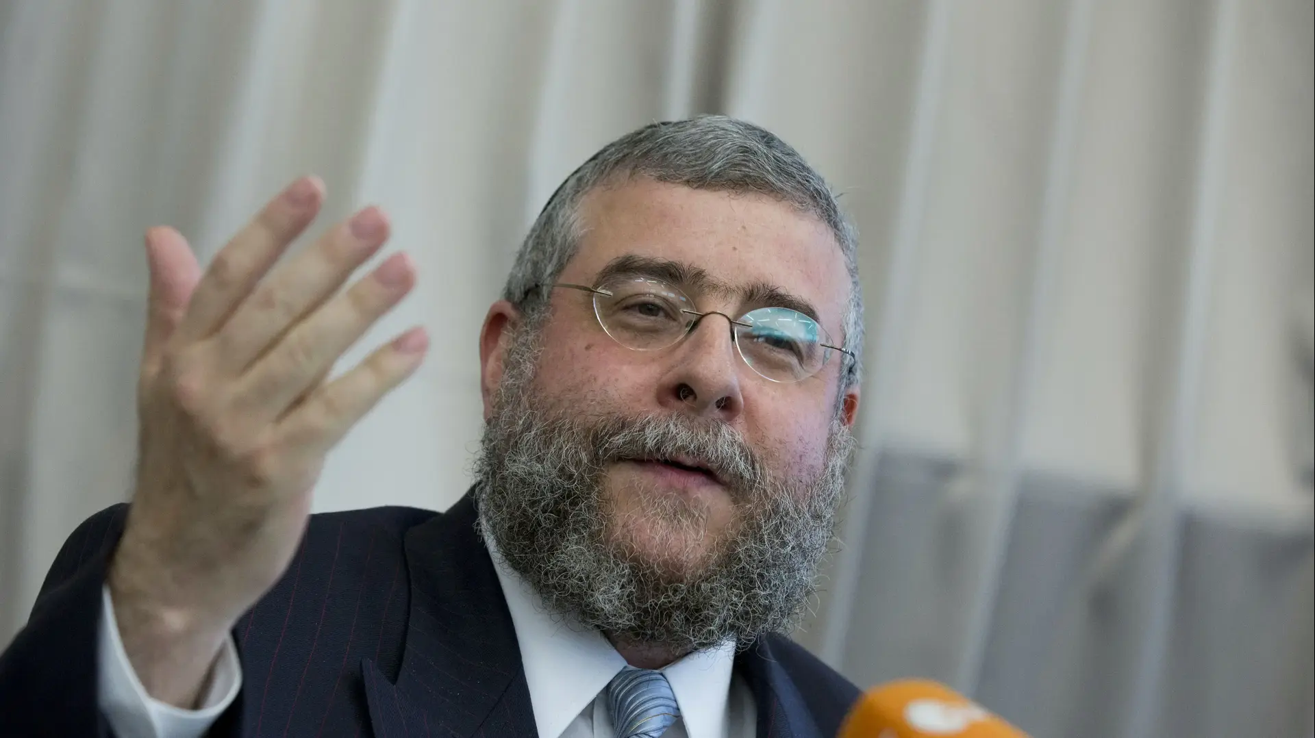 פנחס גולדשמיט רבה הראשי של רוסיה, בכנס בברלין 2012 פנחס גולדשמיט רבה הראשי של רוסיה, בכנס בברלין 2012