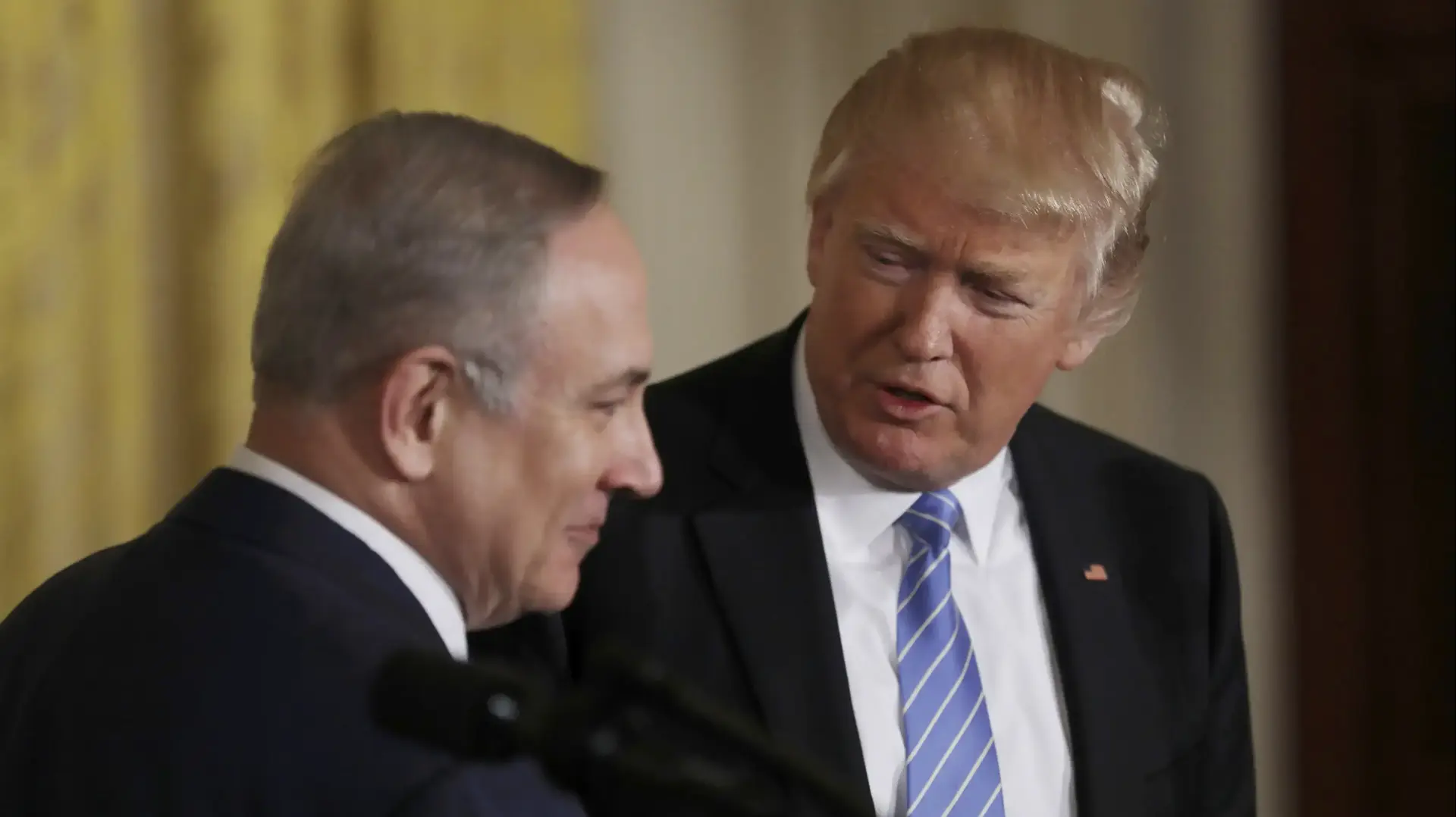ראש הממשלה בנימין נתניהו בפגישה עם נשיא ארה"ב דונלד טראמפ, 15 בפברואר 2017 ראש הממשלה בנימין נתניהו בפגישה עם נשיא ארה"ב דונלד טראמפ, 15 בפברואר 2017