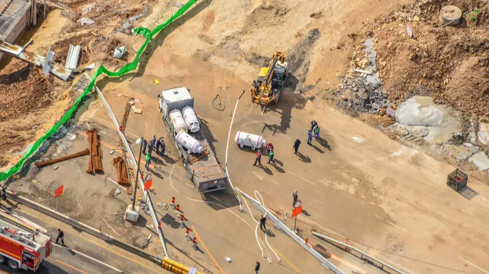 פינוי המשאית בתקרית דליפת האמוניה באזור יקנעם, 17 בפברואר 2017 פינוי המשאית בתקרית דליפת האמוניה באזור יקנעם, 17 בפברואר 2017