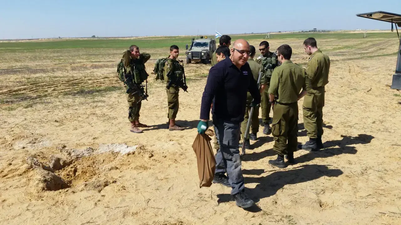 רקטות נורו לעבר ישראל מחצי האי סיני והתפוצצו בשטח פתוח, מועצה אזורית אשכול, עוטף עזה. פברואר 2017 רקטות נורו לעבר ישראל מחצי האי סיני והתפוצצו בשטח פתוח, מועצה אזורית אשכול, עוטף עזה. פברואר 2017