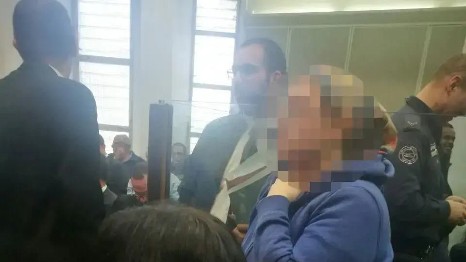 האם החשודה בהתעללות בבנה ממודיעין עילית בהארכת מעצר בבית משפט השלום בתל אביב, 21 בפברואר 2017 האם החשודה בהתעללות בבנה ממודיעין עילית בהארכת מעצר בבית משפט השלום בתל אביב, 21 בפברואר 2017
