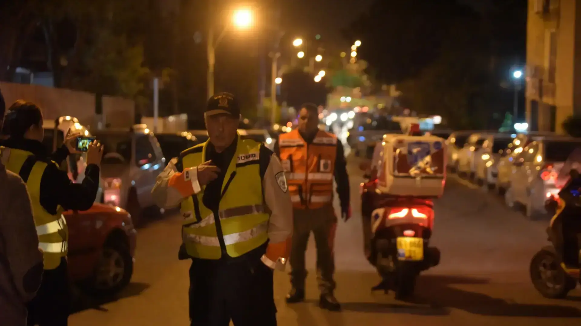 זירת מציאת המטען חבלה סמוך לבניין מגורים ברחוב מאירוביץ בראשון לציון. 21 בפברואר 2017 זירת מציאת המטען חבלה סמוך לבניין מגורים ברחוב מאירוביץ בראשון לציון. 21 בפברואר 2017