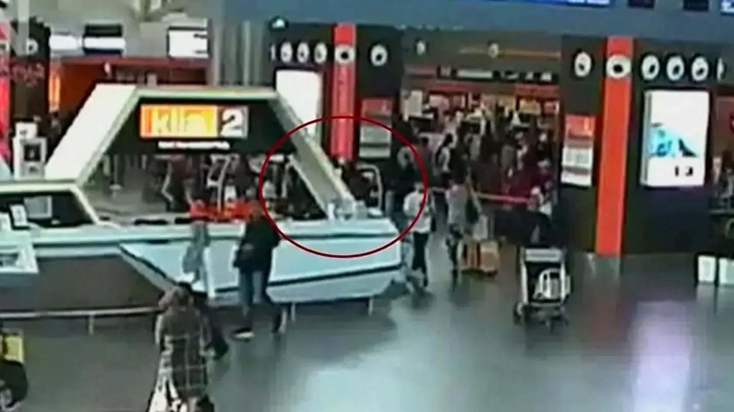 מלזיה: דיפלומט צפון קוריאני ועובד בחברת התעופה הלאומית מבוקשים לחקירה בחשד למעורבות ברצח