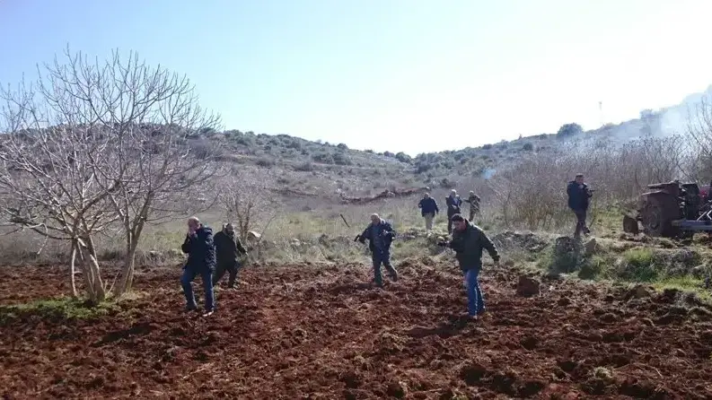 מפגינים לבנונים חצו את הגבול הבינלאומי מול משגב מפגינים לבנונים חצו את הגבול הבינלאומי מול משגב
