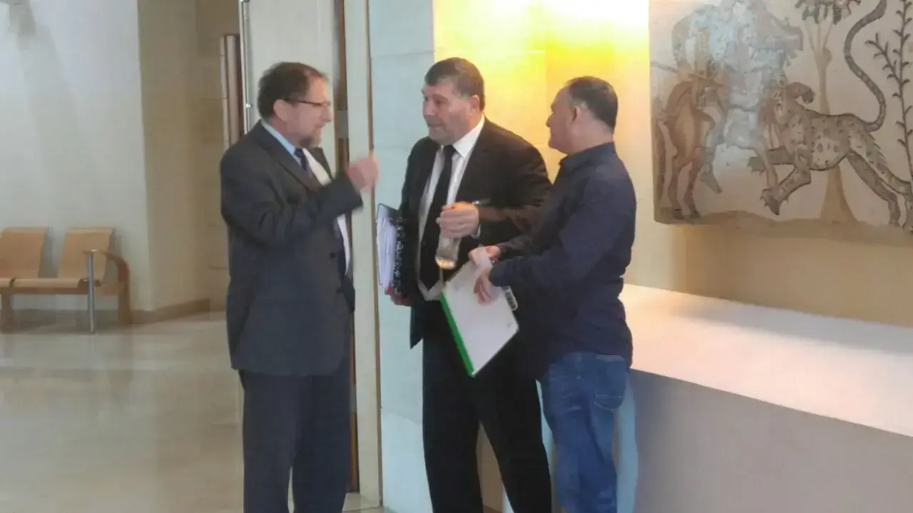 ניסים מור סגן המפכ"ל לשעבר המואשם בהטרדה מינית בדיון בטיעונים לעונשו בית המשפט המחוזי בבאר שבע, 26 בפברואר 2017 ניסים מור סגן המפכ"ל לשעבר המואשם בהטרדה מינית בדיון בטיעונים לעונשו בית המשפט המחוזי בבאר שבע, 26 בפברואר 2017