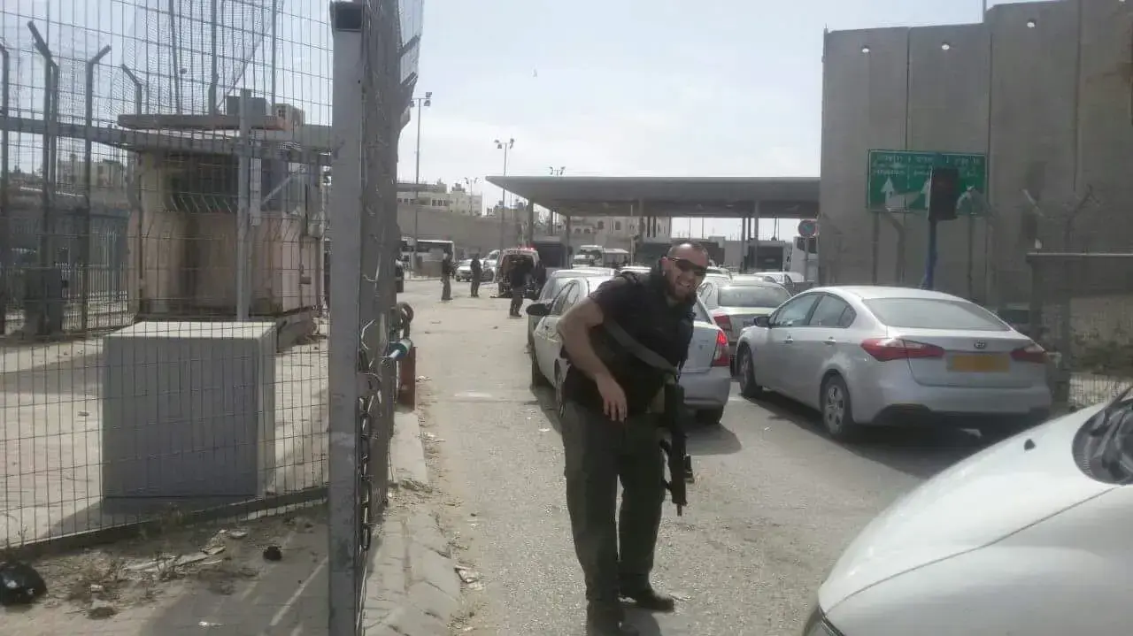 ניסיון פיגוע דקירה במחסום קלנדיה. פברואר 2017 ניסיון פיגוע דקירה במחסום קלנדיה. פברואר 2017