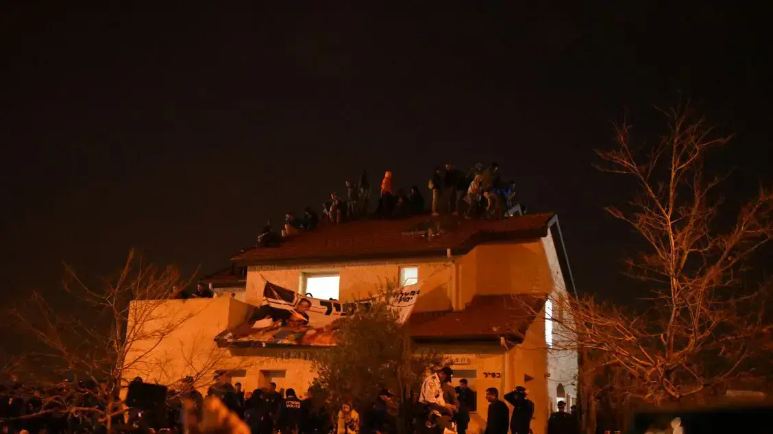 המשך פינויו של הבית האחרון של משפחת כפיר בהתנחלות עפרה, 28 בפברואר 2017 המשך פינויו של הבית האחרון של משפחת כפיר בהתנחלות עפרה, 28 בפברואר 2017