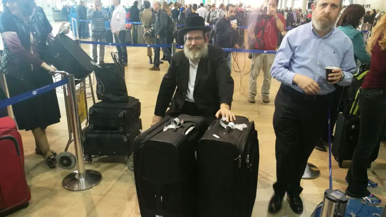 עומס בנמל התעופה בן גוריון עקב תקלה במערכת הבידוק. 2 במרץ 2017 עומס בנמל התעופה בן גוריון עקב תקלה במערכת הבידוק. 2 במרץ 2017