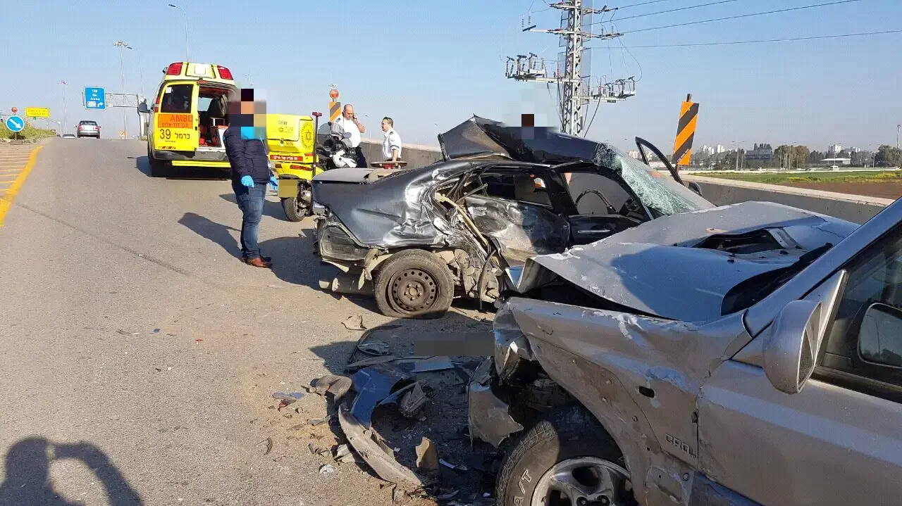 תאונת דרכים בכביש שבין קריית ביאליק וקריית אתא. 7 במרץ 2017 תאונת דרכים בכביש שבין קריית ביאליק וקריית אתא. 7 במרץ 2017