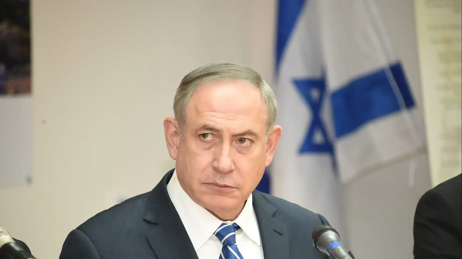ראש הממשלה בנימין נתניהו בטקס חתימה על הסכם גג למחיר למשתכן, עיריית אילת. מרץ 2017 ראש הממשלה בנימין נתניהו בטקס חתימה על הסכם גג למחיר למשתכן, עיריית אילת. מרץ 2017