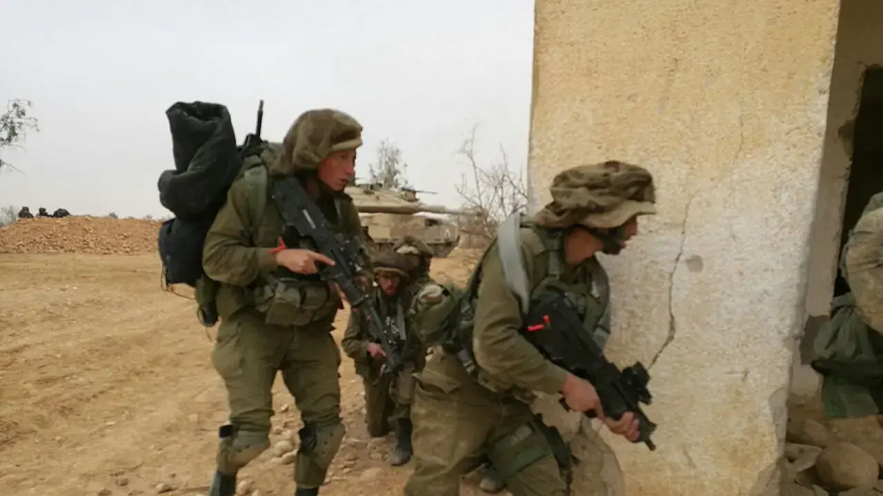 אימון לוחמי גבעתי על כיבוש מתחם של חמאס מעל מנהרות, מרץ 2017 אימון לוחמי גבעתי על כיבוש מתחם של חמאס מעל מנהרות, מרץ 2017