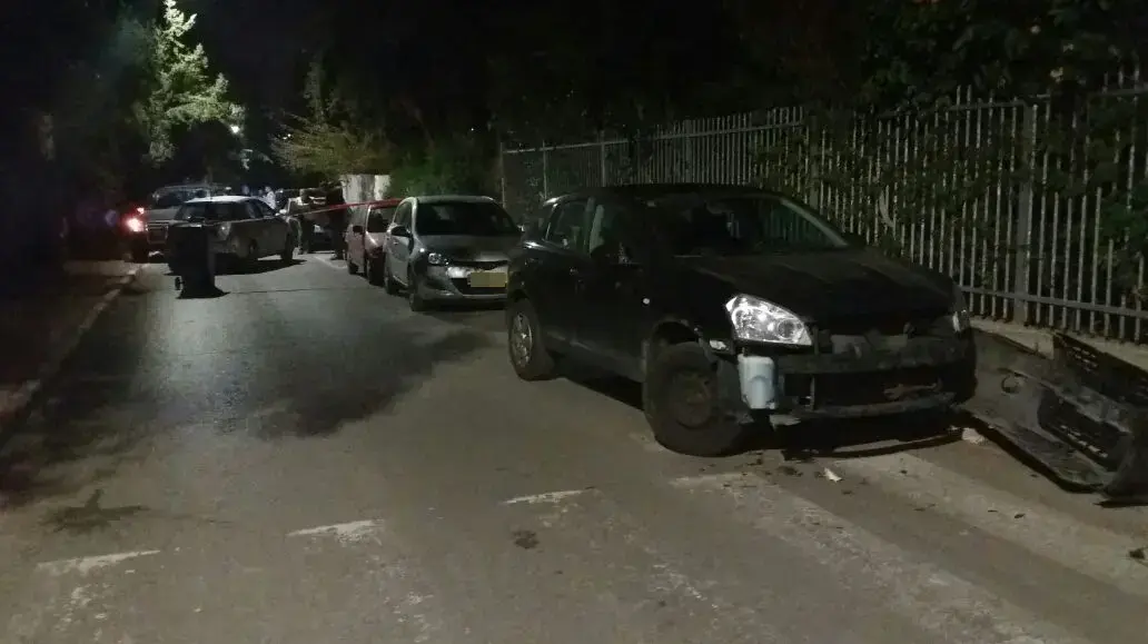 שוטר ושני חשודים בפריצה נפצעו במהלך מרדף ברמת גן, 9 במרץ 2017 שוטר ושני חשודים בפריצה נפצעו במהלך מרדף ברמת גן, 9 במרץ 2017