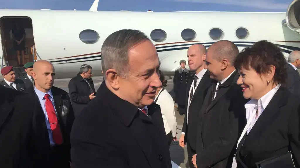ראש הממשלה בנימין נתניהו נחת לקראת פגישתו עם נשיא רוסיה ולדימיר פוטין, מוסקבה, רוסיה. מרץ 2017 ראש הממשלה בנימין נתניהו נחת לקראת פגישתו עם נשיא רוסיה ולדימיר פוטין, מוסקבה, רוסיה. מרץ 2017