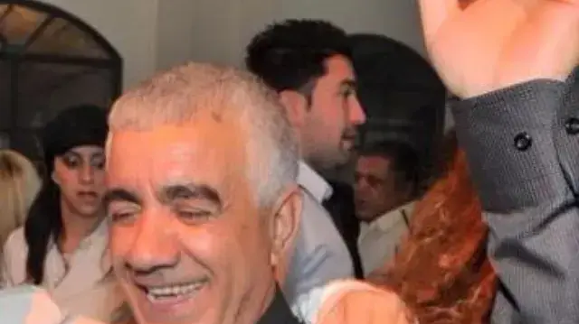 דוד קמר, עובד חברת אקרשטיין משפחתו תובעת את זכויותיו לאחר מותו