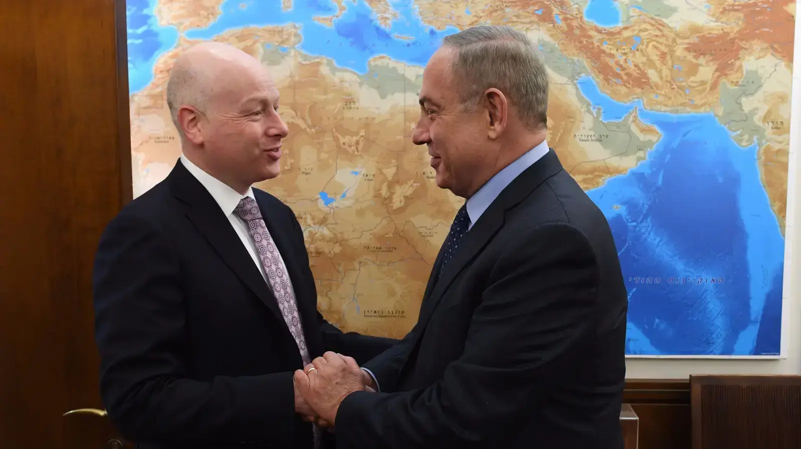 ראש הממשלה בנימין נתניהו ושליח ממשל טראמפ למזרח התיכון ג'ייסון גרינבלט. ירושלים, 13 במרץ 2017 ראש הממשלה בנימין נתניהו ושליח ממשל טראמפ למזרח התיכון ג'ייסון גרינבלט. ירושלים, 13 במרץ 2017
