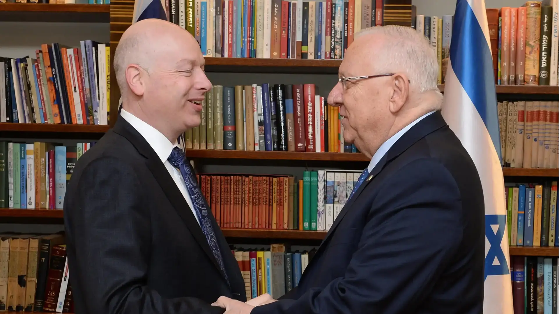 נשיא המדינה ראובן ריבלין ושליח ממשל טראמפ למזרח התיכון ג'ייסון גרינבלאט, משכן הנשיא. 15 במרץ 2017 נשיא המדינה ראובן ריבלין ושליח ממשל טראמפ למזרח התיכון ג'ייסון גרינבלאט, משכן הנשיא. 15 במרץ 2017