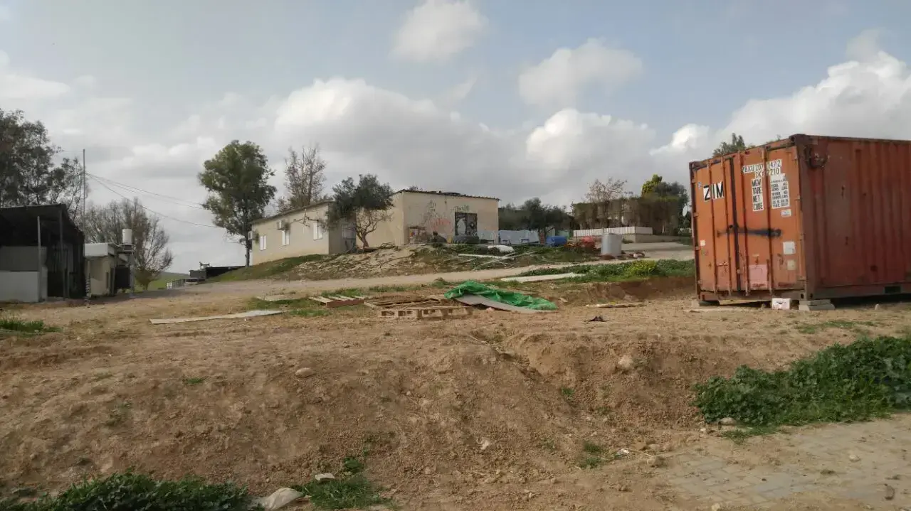 ביתו של חבר הכנסת ג'מעה אזברגה מהרשימה המשותפת, לקיה. 19 במרץ 2017