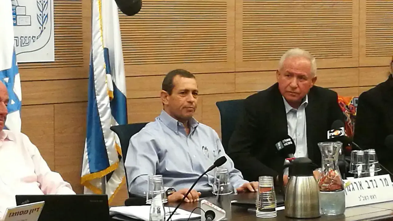 אבי דיכטר, יעקב פרי, ראש השב"כ נדב ארגמן, ועדת חוץ וביטחון, כנסת. מרץ 2017 אבי דיכטר, יעקב פרי, ראש השב"כ נדב ארגמן, ועדת חוץ וביטחון, כנסת. מרץ 2017