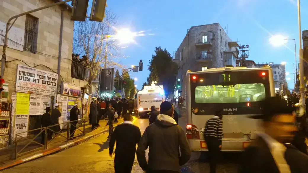 חרדים מפגינים על מעצר סרבני גיוס חרדים . ירושלים 21 במרץ 2017 חרדים מפגינים על מעצר סרבני גיוס חרדים . ירושלים 21 במרץ 2017