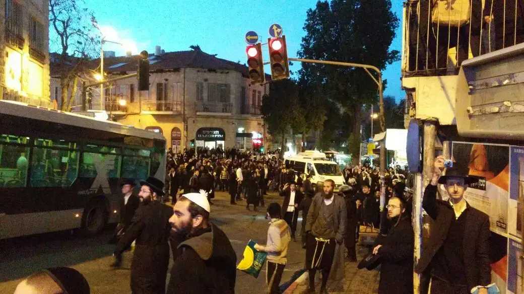 חרדים מפגינים על מעצר סרבני גיוס חרדים . ירושלים 21 במרץ 2017 חרדים מפגינים על מעצר סרבני גיוס חרדים . ירושלים 21 במרץ 2017