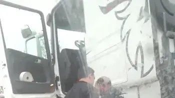 שוטר יס"מ תוקף נהגים פלסטינים בוואדי ג'וז, מזרח ירושלים, 23 במרץ 2017 שוטר יס"מ תוקף נהגים פלסטינים בוואדי ג'וז, מזרח ירושלים, 23 במרץ 2017