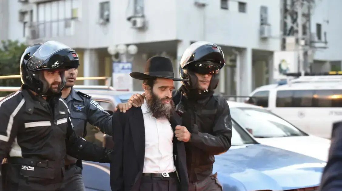 הפגנת חרדים נגד גיוס לצה"ל ומעצר עריקים, בני ברק. מרץ 2017 הפגנת חרדים נגד גיוס לצה"ל ומעצר עריקים, בני ברק. מרץ 2017
