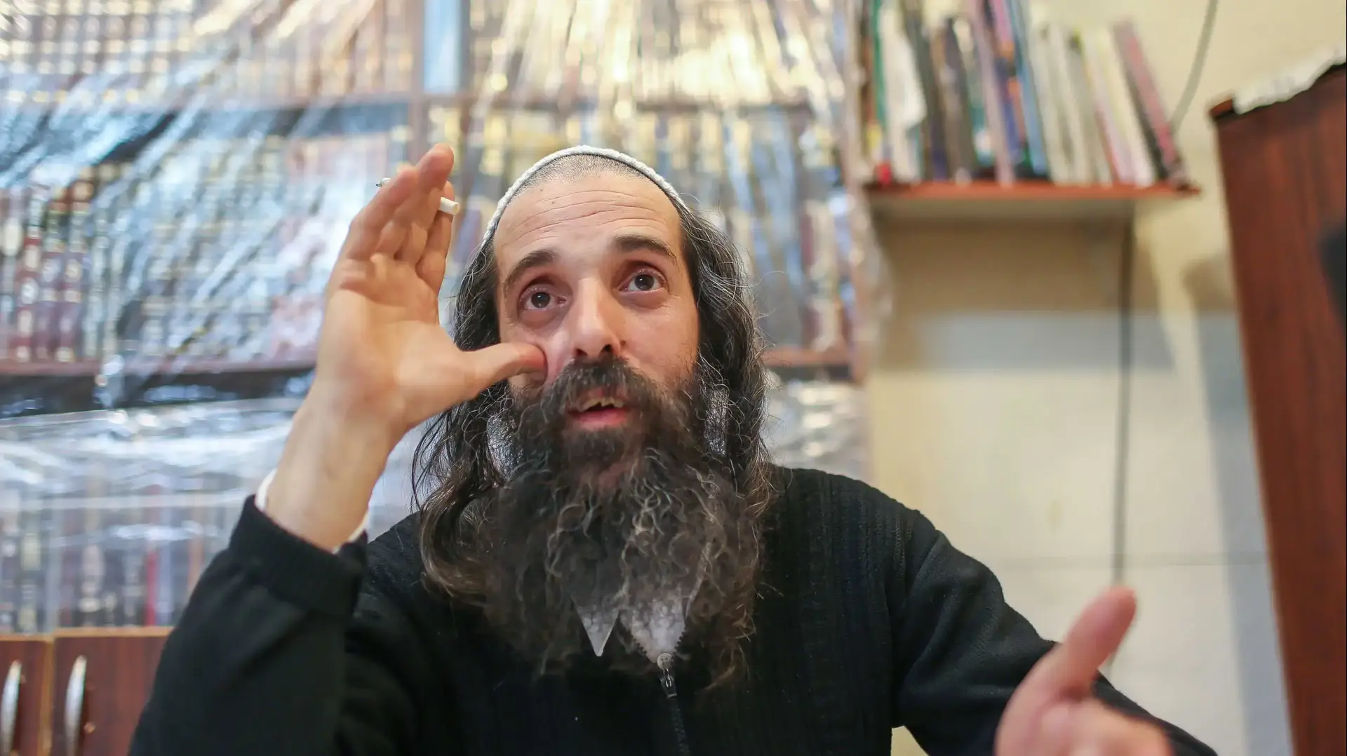 יואליש קרוייס תושב שכונת מאה שערים המכונה קצין המבצעים של העדה החרדית, ירושלים, 28 במרץ 2017 יואליש קרוייס תושב שכונת מאה שערים המכונה קצין המבצעים של העדה החרדית, ירושלים, 28 במרץ 2017