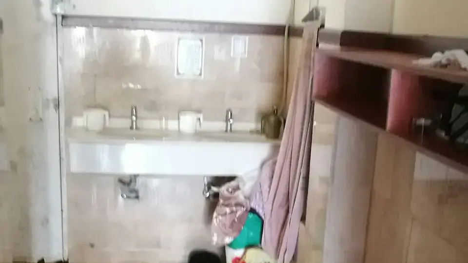 בית הכנסת בו שהה גרוש שרצח את אשתו לשעבר וניסה להצית את דירתה, טבריה, 29 במרץ 2017 בית הכנסת בו שהה גרוש שרצח את אשתו לשעבר וניסה להצית את דירתה, טבריה, 29 במרץ 2017