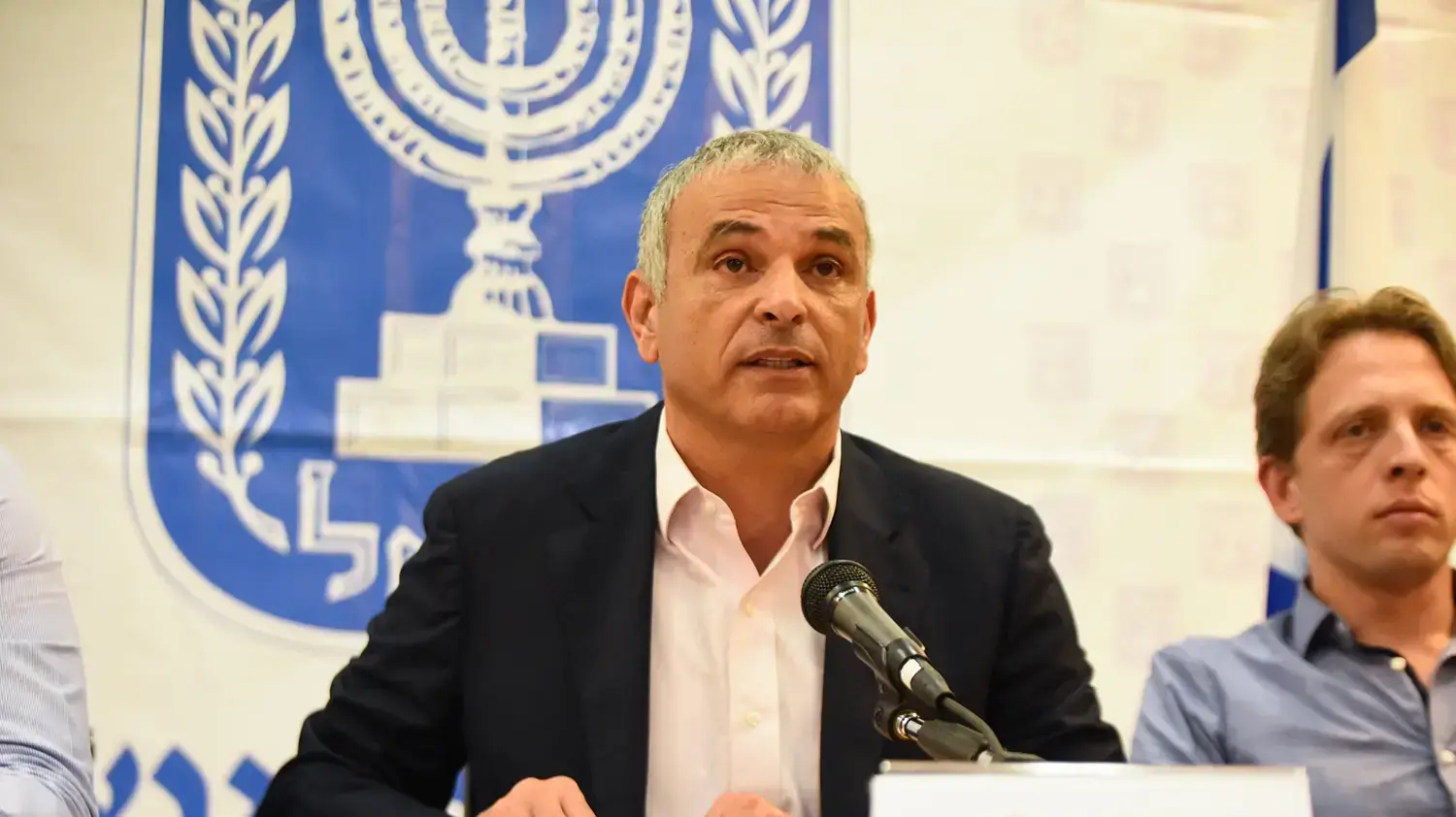 שר האוצר משה כחלון במסיבת עיתונאים של משרד האוצר בנוגע לעתיד עובדי רשות השידור. תל אביב, 30 במרץ 2017 שר האוצר משה כחלון במסיבת עיתונאים של משרד האוצר בנוגע לעתיד עובדי רשות השידור. תל אביב, 30 במרץ 2017