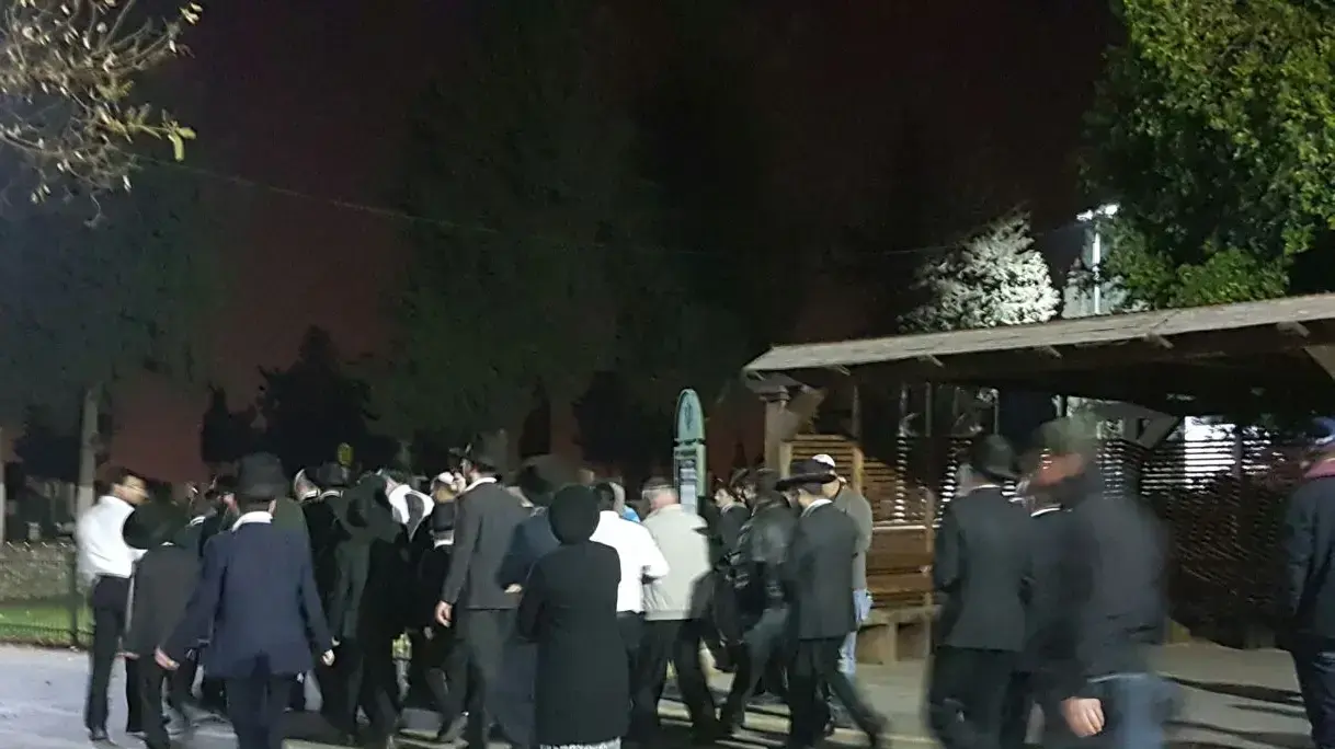 הלווית אדל קלמן שנרצחה על ידי גרושה, בית העלמין אשדוד, 30 במרץ 2017 הלווית אדל קלמן שנרצחה על ידי גרושה, בית העלמין אשדוד, 30 במרץ 2017
