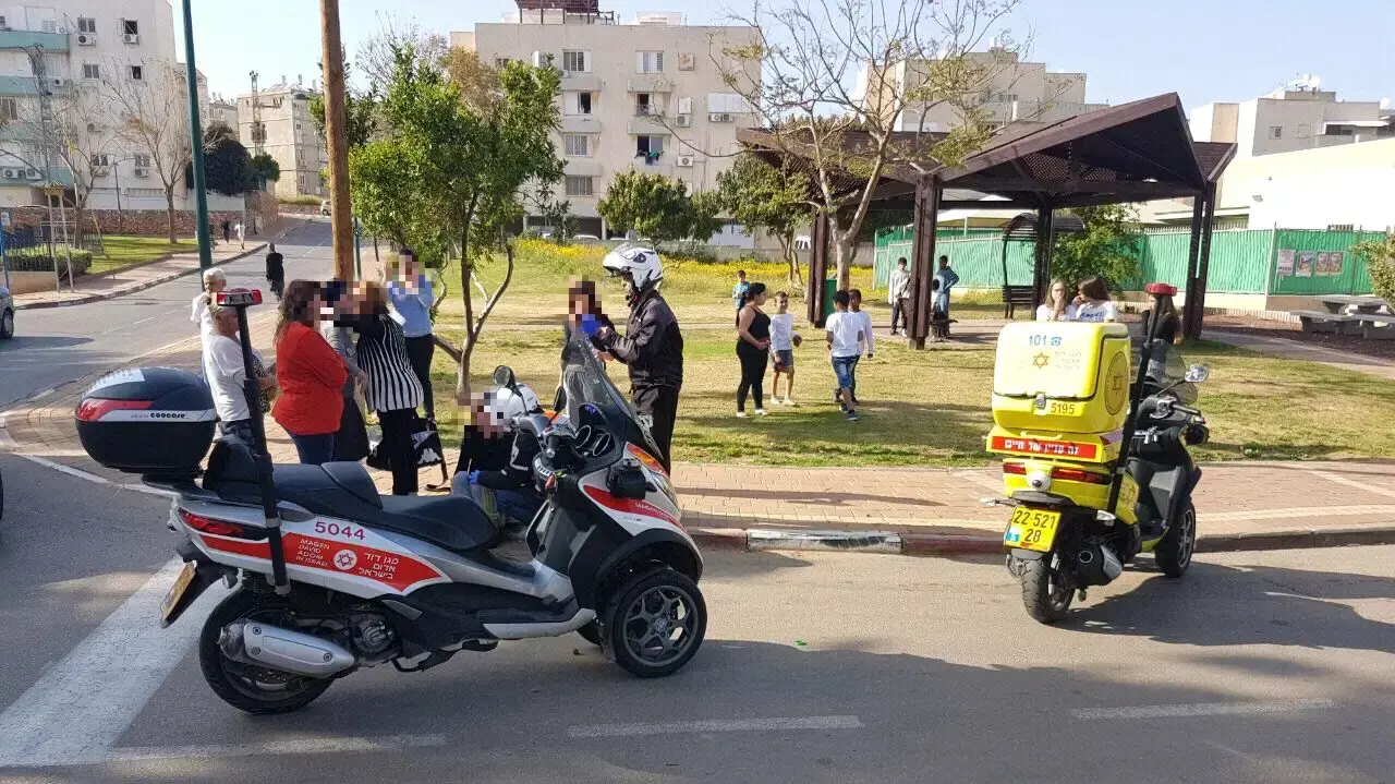 רוכב אופניים חשמליים בן 14 נהרג מפגיעת כלי רכב ברחוב שמואל שבנתניה רוכב אופניים חשמליים בן 14 נהרג מפגיעת כלי רכב ברחוב שמואל שבנתניה