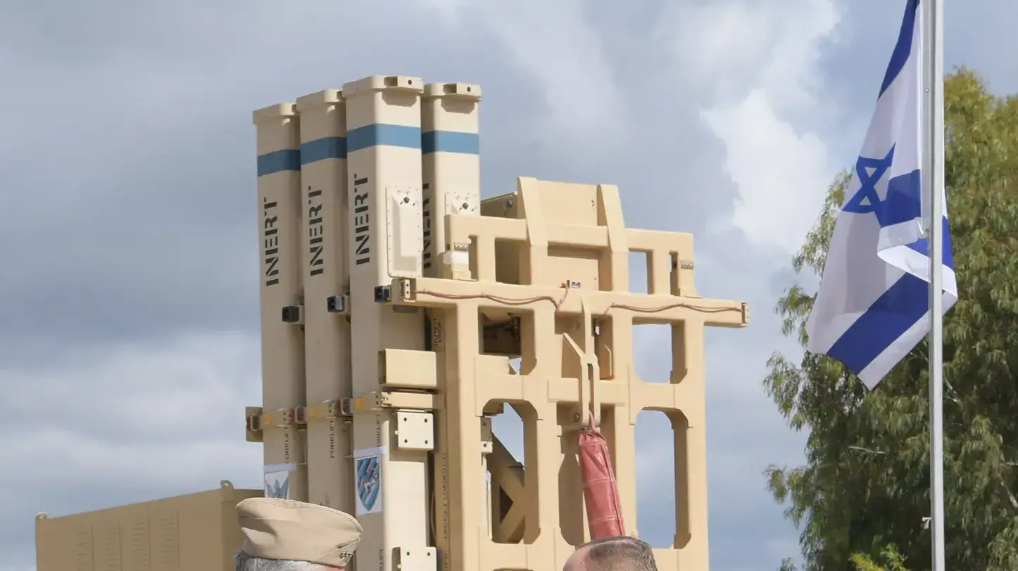 ראש הממשלה בנימין נתניהו בטקס חנוכת מערכת קלע דוד בבסיס חצור של חיל האוויר 2 באפריל 2017 ראש הממשלה בנימין נתניהו בטקס חנוכת מערכת קלע דוד בבסיס חצור של חיל האוויר 2 באפריל 2017