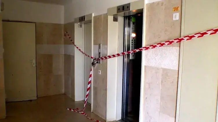 שכני ההרוגה שנפלה לפיר מעלית: "לא חוזרים לחיים רגילים"
