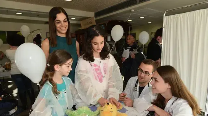 בית חולים לדובים הוקם למען ילדים בפקולטה לרפואה במכללת צפת, מרץ 2017 בית חולים לדובים הוקם למען ילדים בפקולטה לרפואה במכללת צפת, מרץ 2017