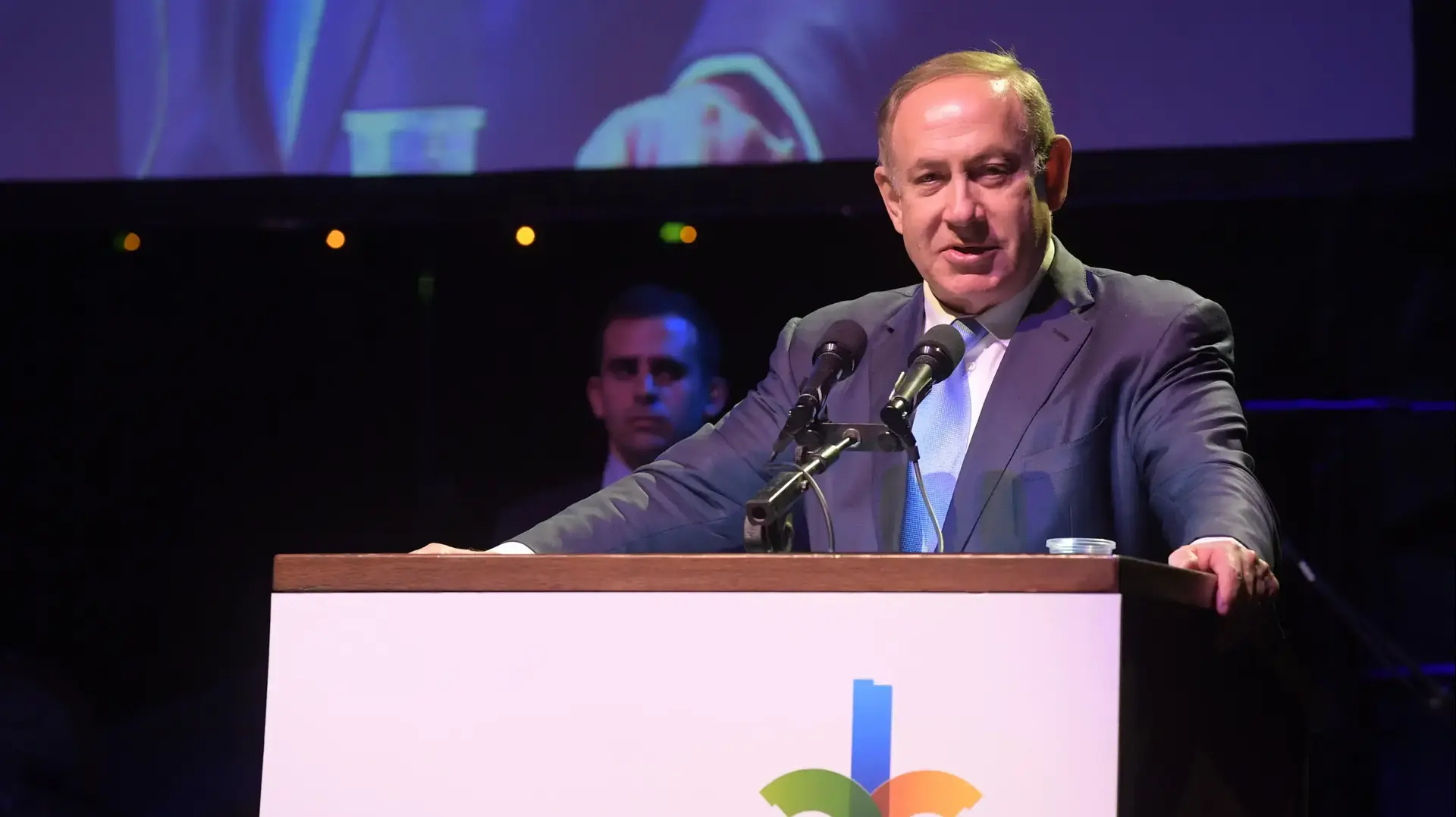 ראש הממשלה בנימין נתניהו בטקס חתימת הסכם גג באור יהודה, 4 באפריל 2017