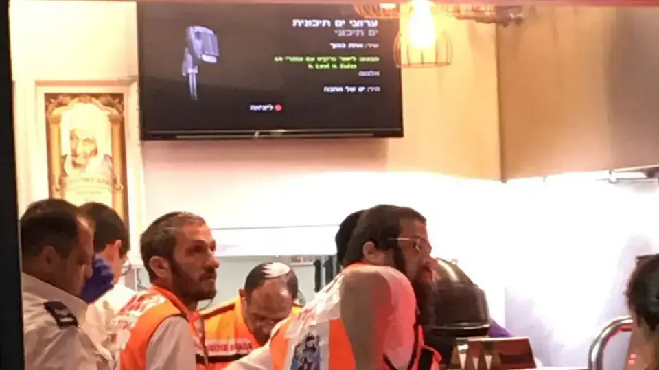 זירת הירי ברחוב ויצמן בנתניה 6 באפריל 2017 זירת הירי ברחוב ויצמן בנתניה 6 באפריל 2017