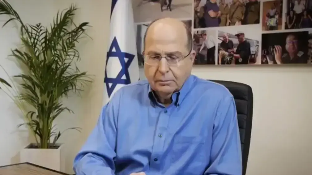 משה יעלון והזמר סטטיק בסרטון לכבוד חג הפסח משה יעלון והזמר סטטיק בסרטון לכבוד חג הפסח
