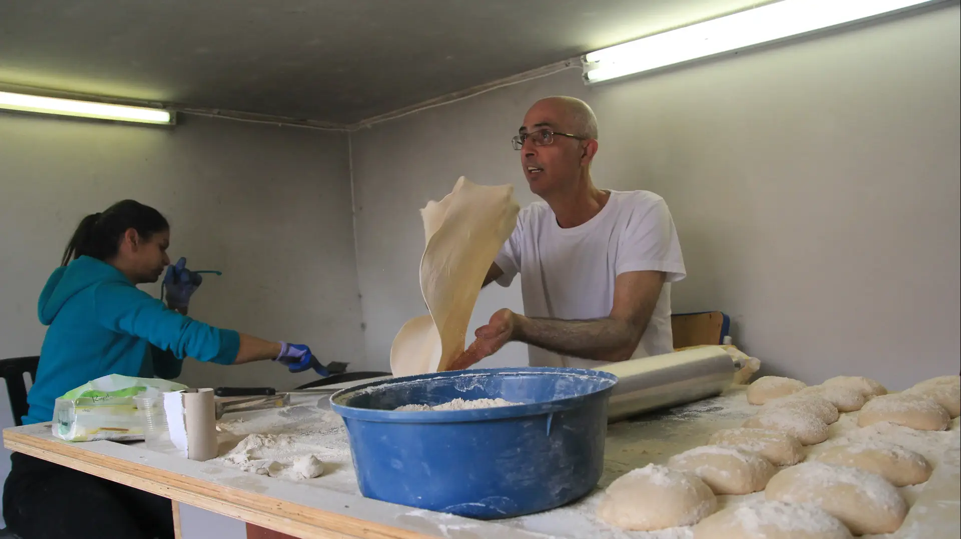 הכנות לליל הסדר בקהילה השומרונית בהר גריזים, אפריל 2017 הכנות לליל הסדר בקהילה השומרונית בהר גריזים, אפריל 2017
