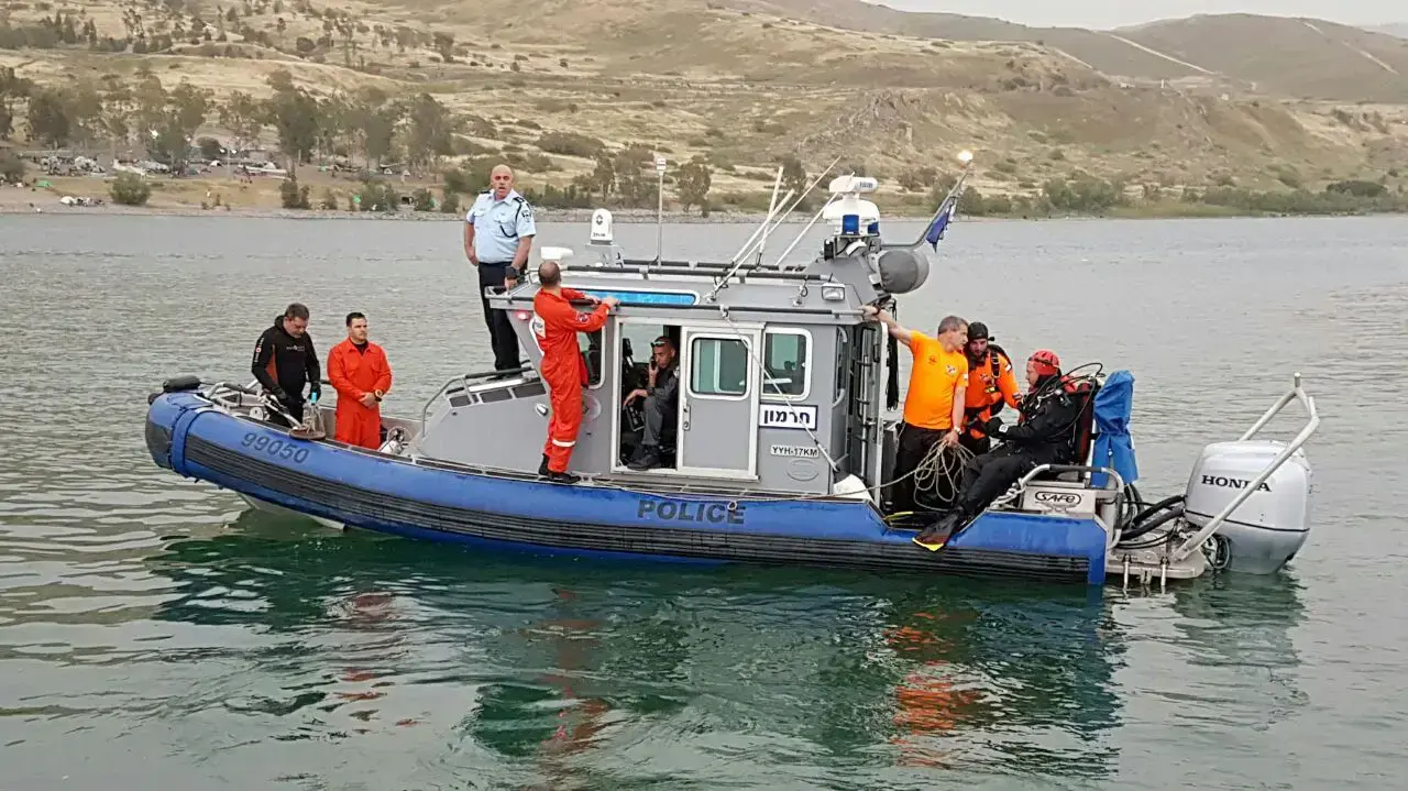 ספינת שיטור ימי בחיפוש אחר נעדרים בכנרת, 12 באפריל 2017