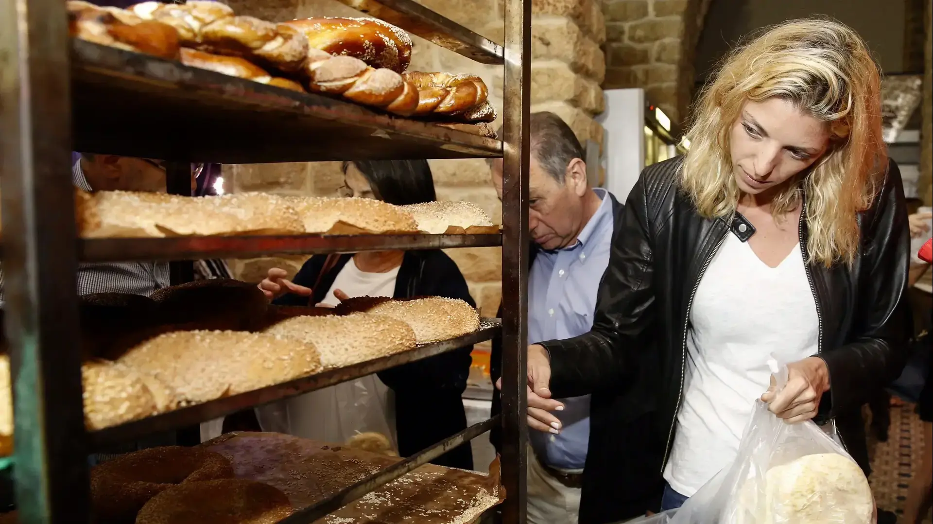 מכירת חמץ במהלך חג הפסח באבולעפיה 
