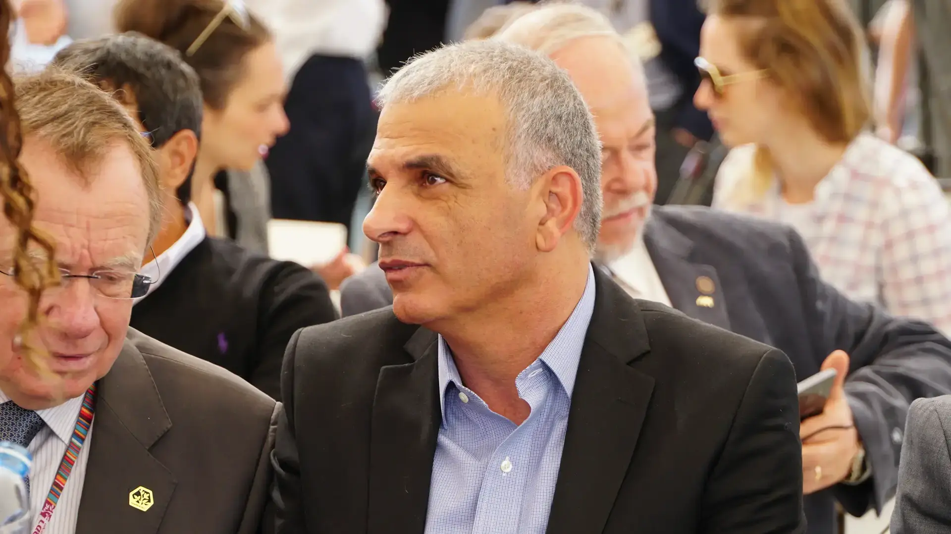 שר האוצר משה כחלון במסיבת עיתונאים בבי"ח רמב"ם 19 באפריל 2017