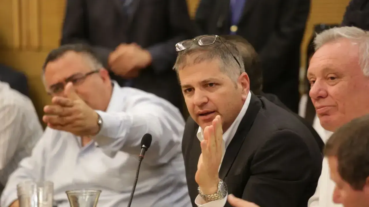 חברי הכנסת יואב קיש ודוד ביטן בדיון על דוח המבקר על מבצע צוק איתן